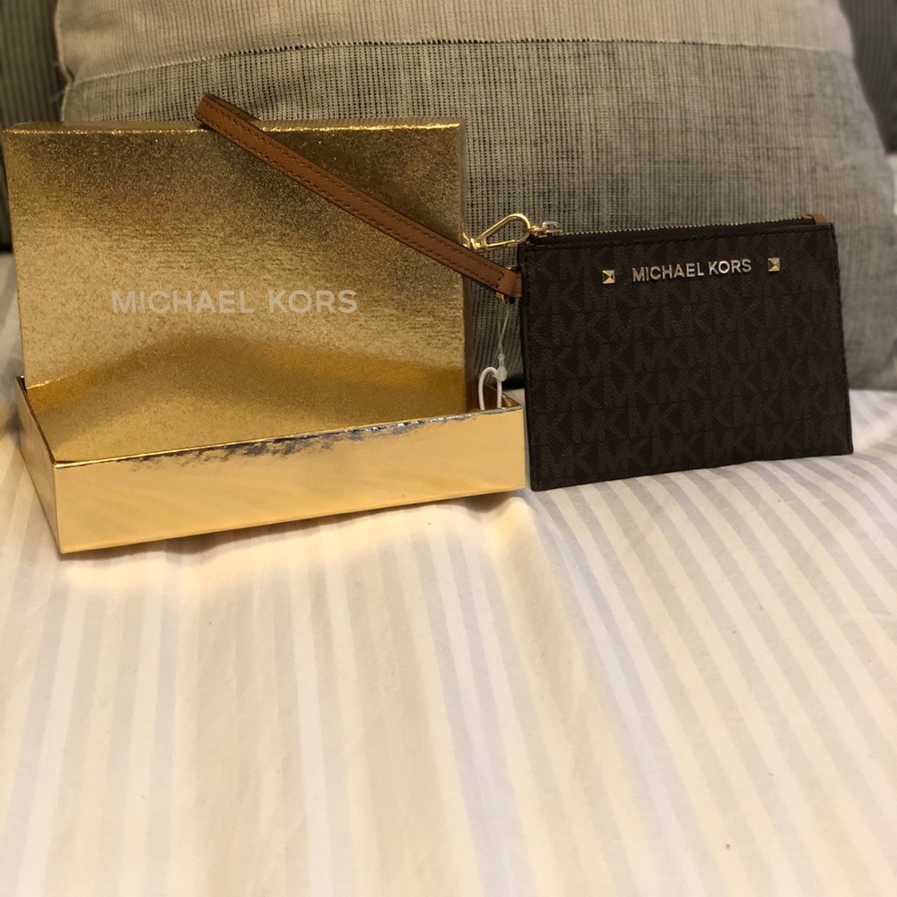 MICHAEL KORS Wristlet